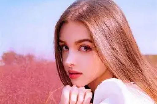 百万粉丝女网红晒捐款1047万截图并回应：两位粉丝捐出1千万个人捐了47万
