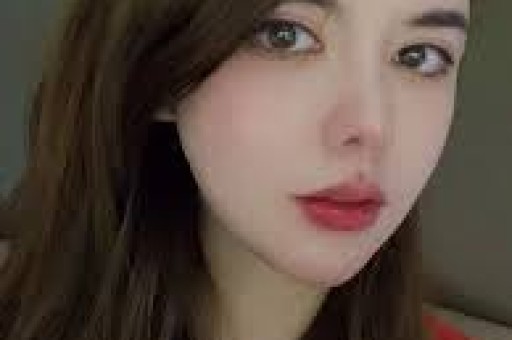 香港女星淡出娱乐多年曾因丈夫出轨离婚如今在国外经营武馆