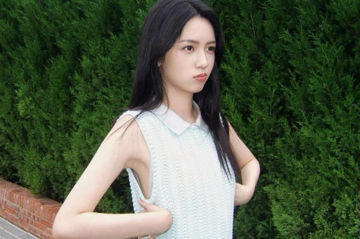 她是知名女星10年前拍戏中途意外怀孕今45岁孩子生父仍是谜